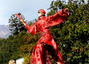 Huntington Botanical Gardens with Stilt Circus 2013, Costume by Stephen Hues.